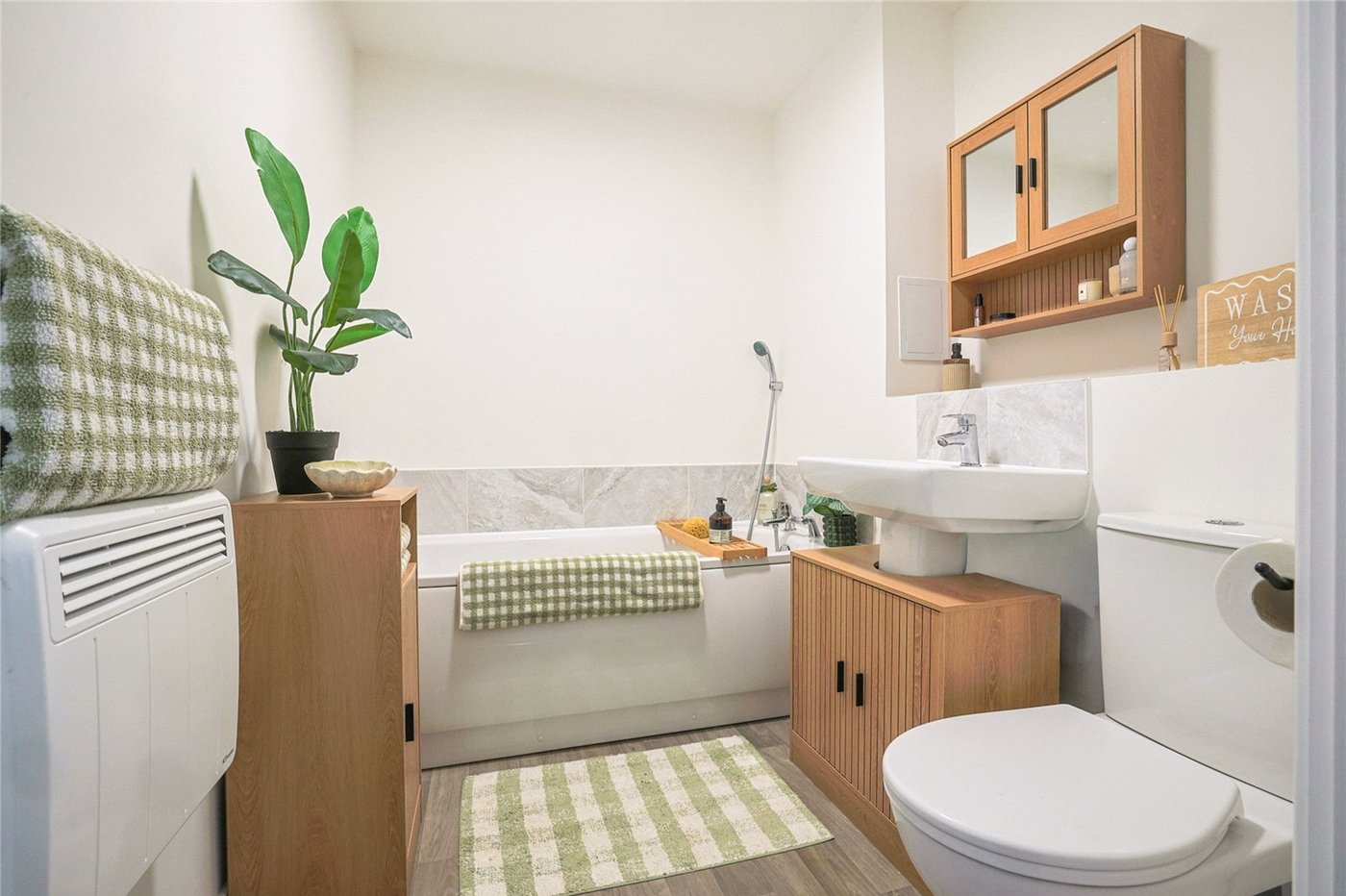 2 bedroom property for sale in  | Robinson Michael & Jackson