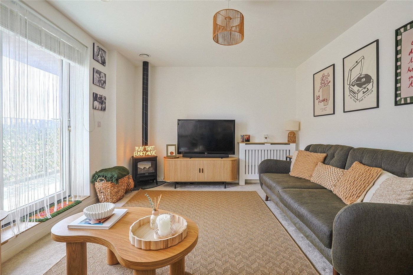 2 bedroom property for sale in  | Robinson Michael & Jackson