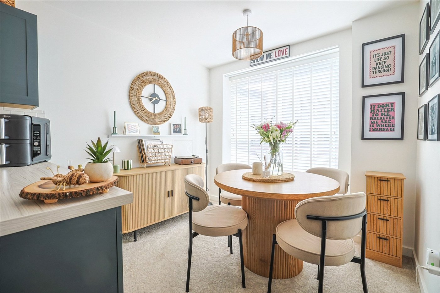 2 bedroom property for sale in  | Robinson Michael & Jackson