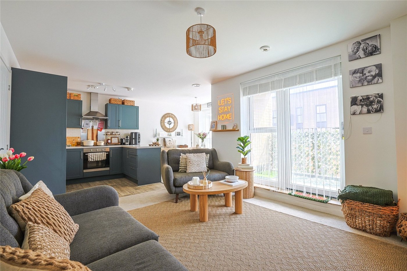 2 bedroom property for sale in  | Robinson Michael & Jackson
