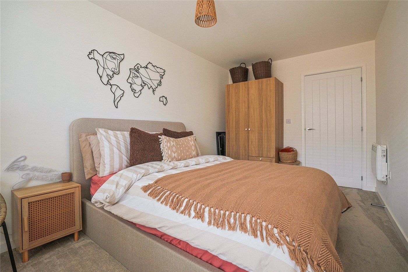 2 bedroom property for sale in  | Robinson Michael & Jackson