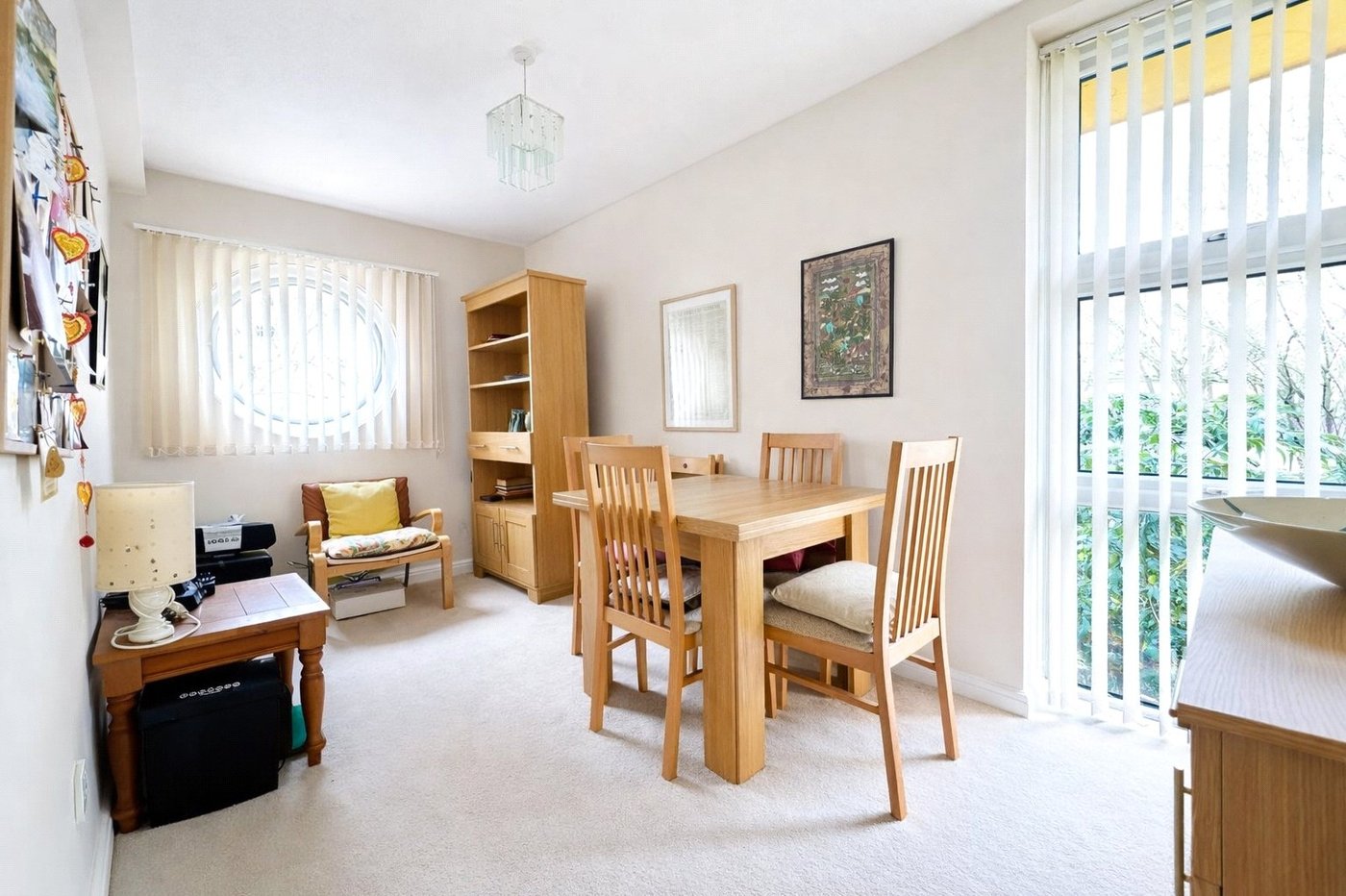 2 bedroom property for sale in London | Robinson Jackson