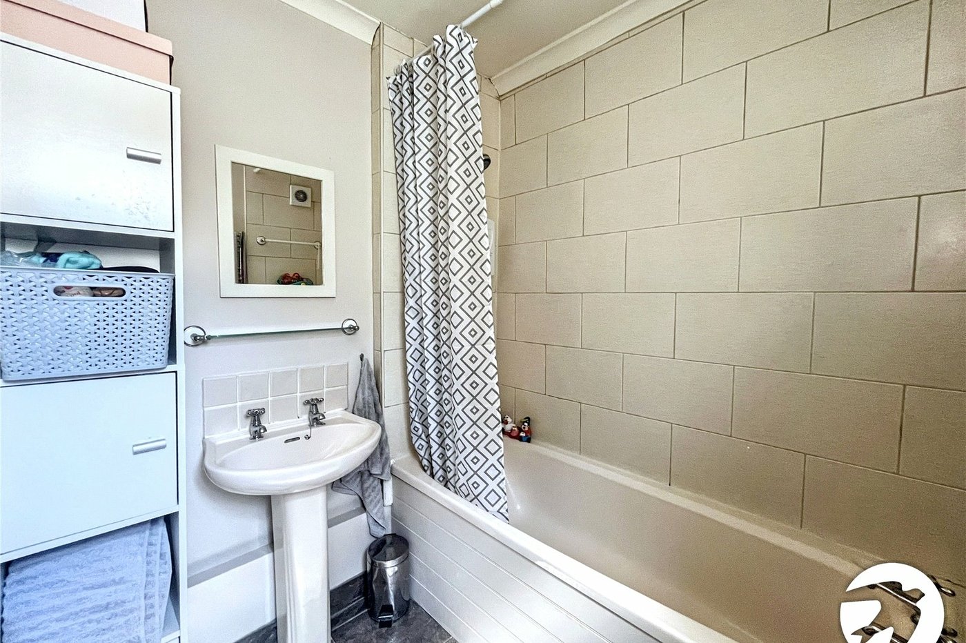 3 bedroom house for sale in Strood | Robinson Michael & Jackson