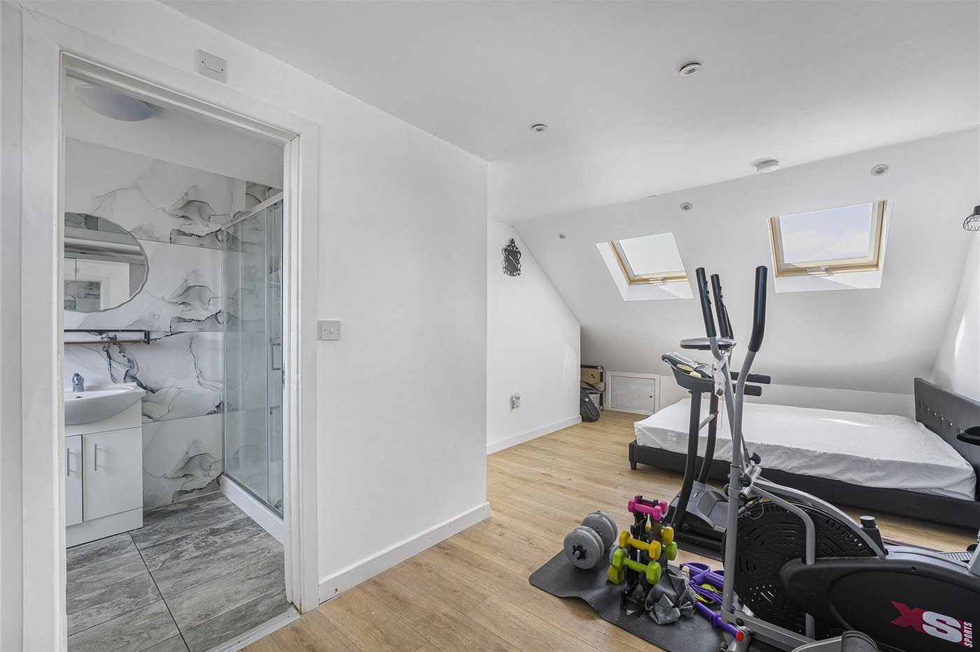 4 bedroom house for sale in South Welling | Robinson Jackson