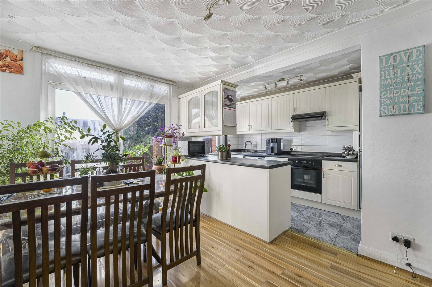 4 bedroom house for sale in South Welling | Robinson Jackson