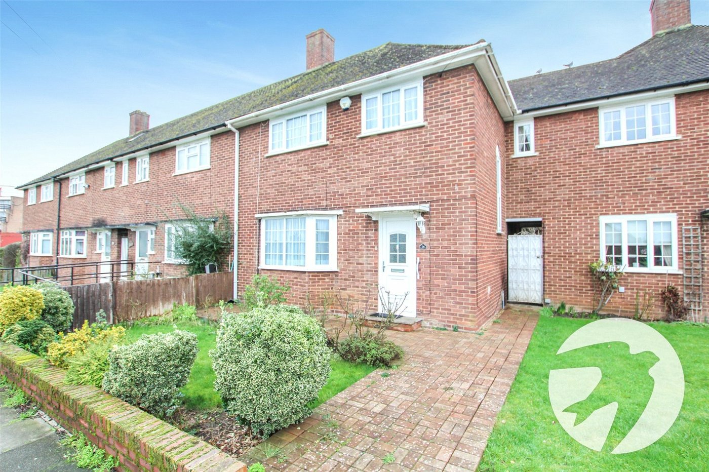 3 bedroom house for sale in London | Robinson Jackson