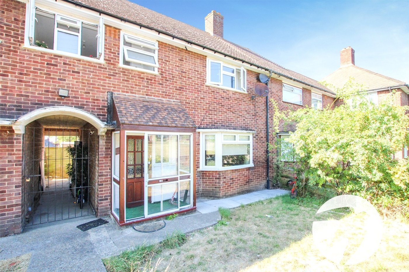 4 bedroom house for sale in London | Robinson Jackson