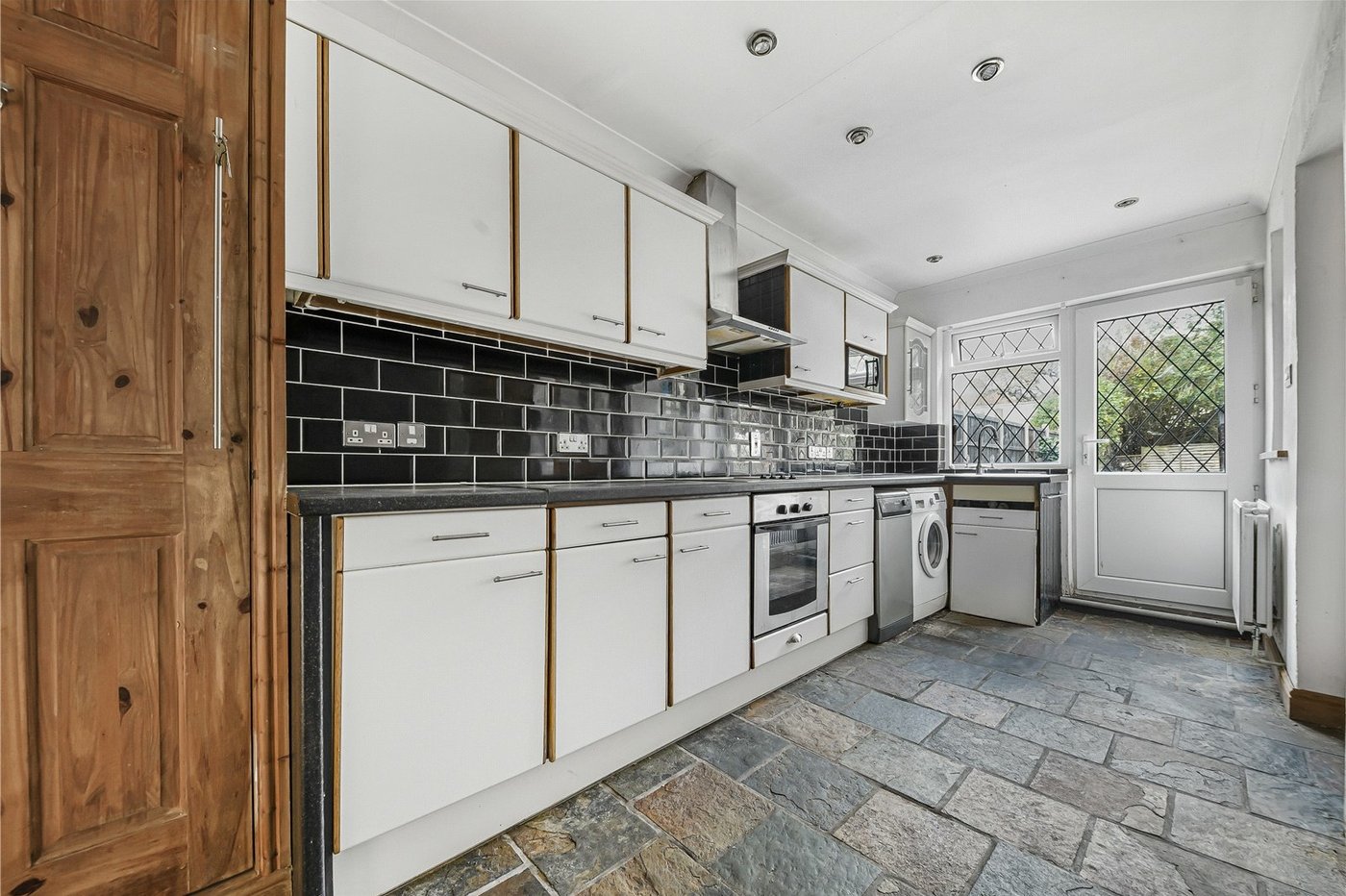 2 bedroom house for sale in Welling | Robinson Jackson