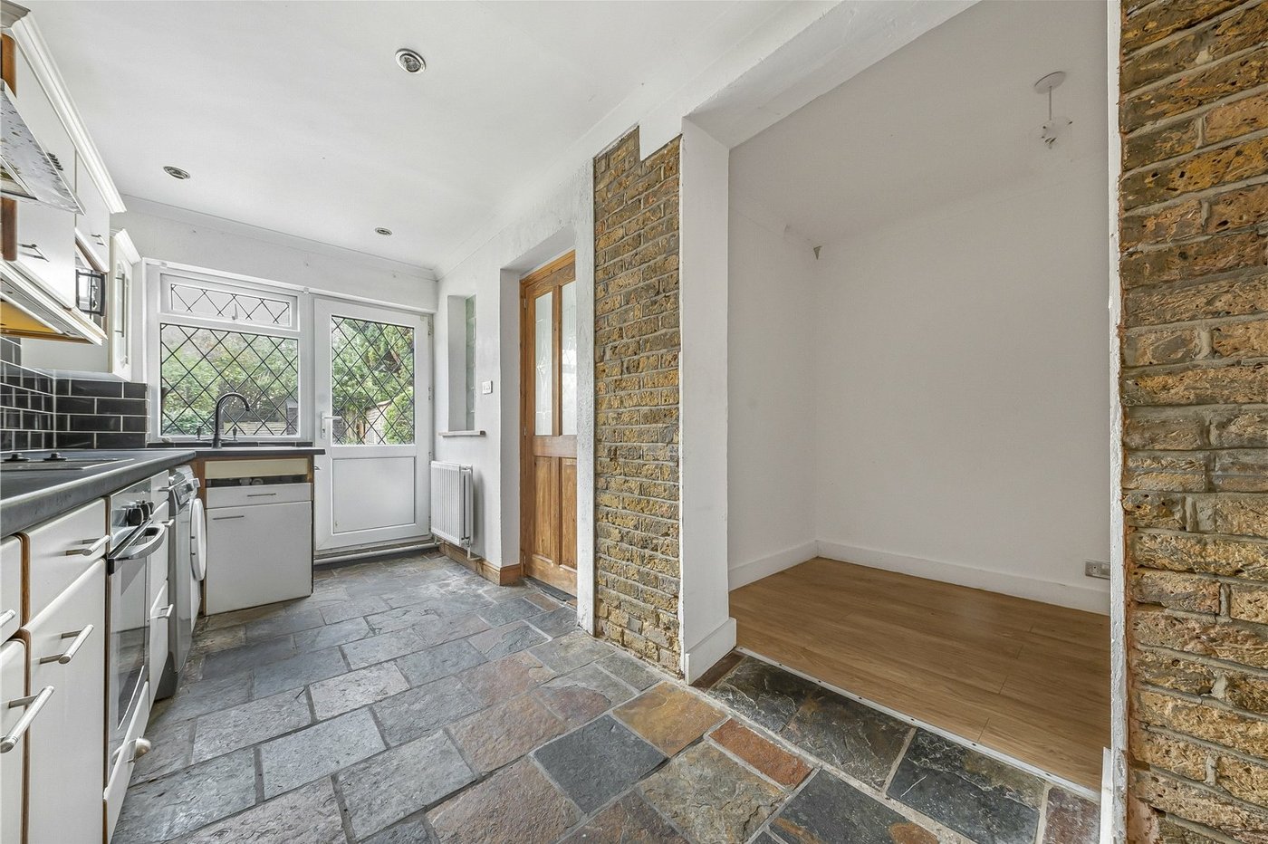 2 bedroom house for sale in Welling | Robinson Jackson