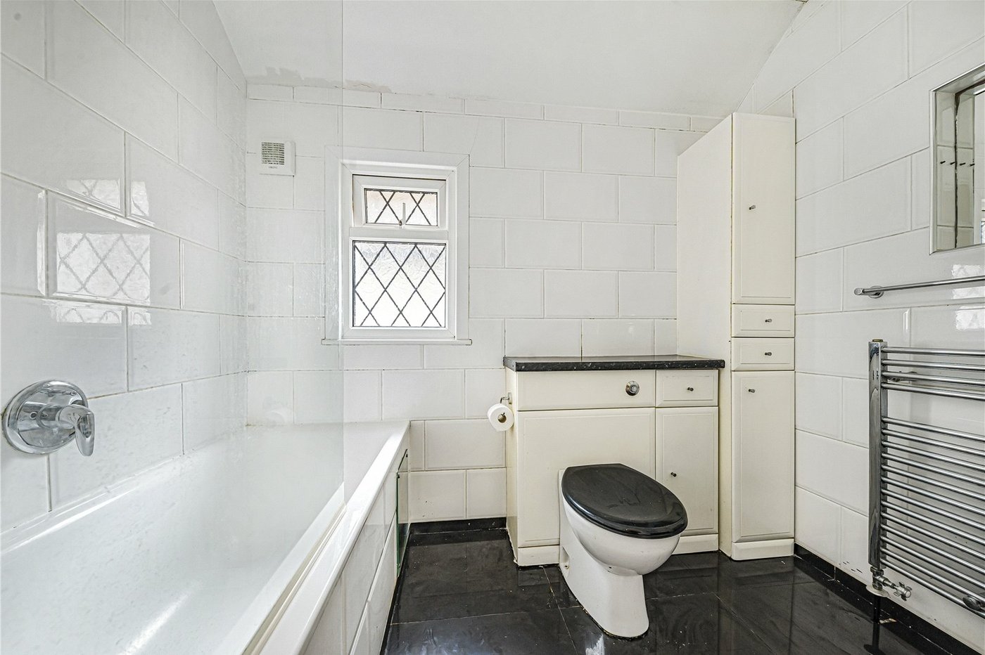 2 bedroom house for sale in Welling | Robinson Jackson