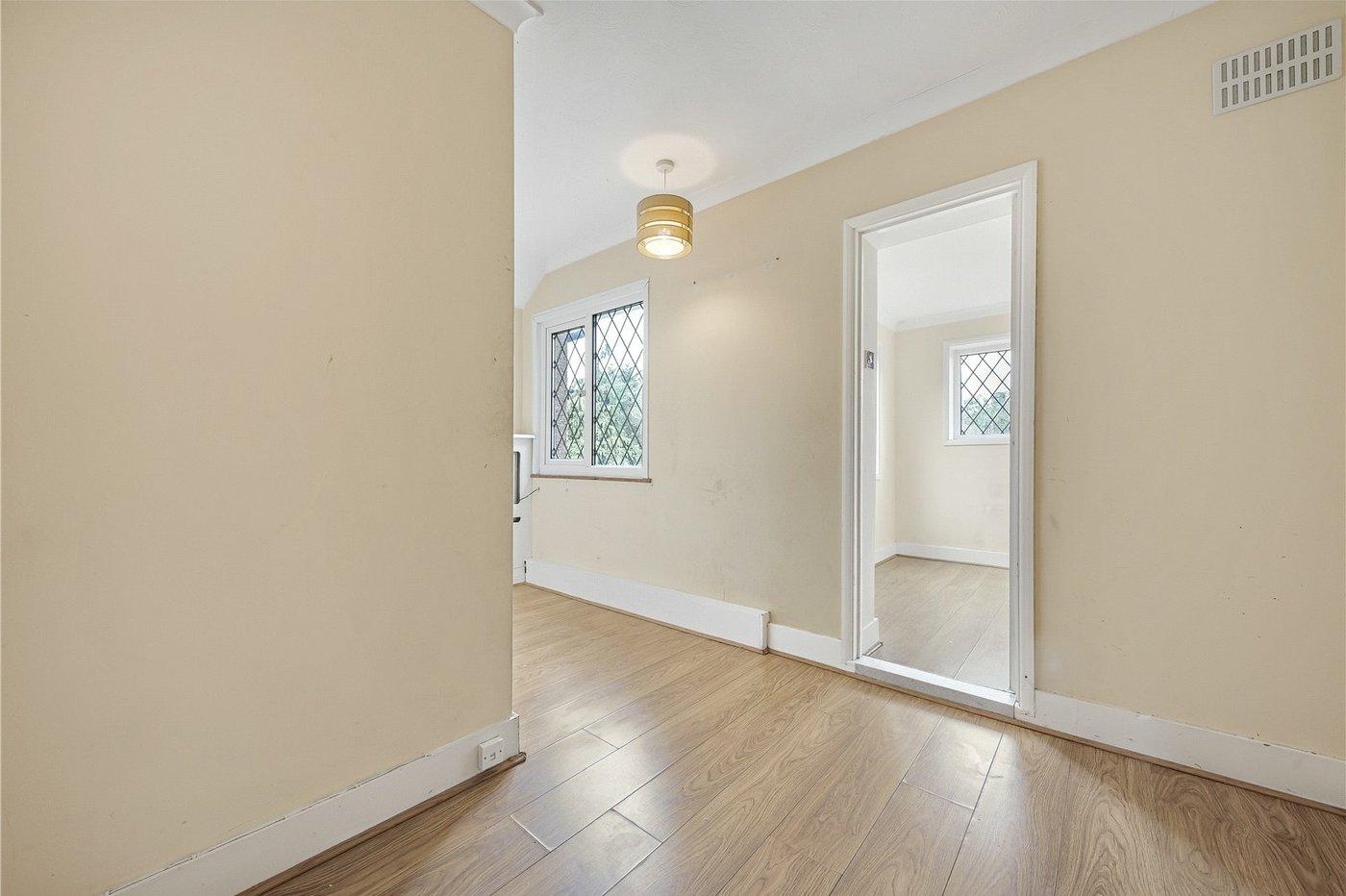 2 bedroom house for sale in Welling | Robinson Jackson