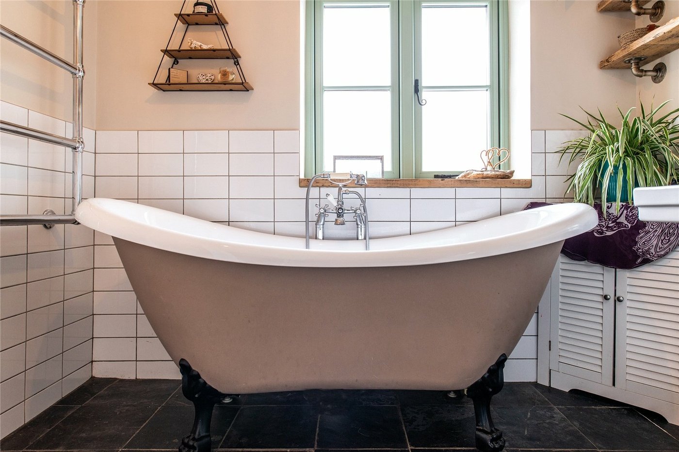 3 bedroom house for sale in Newington | Robinson Michael & Jackson