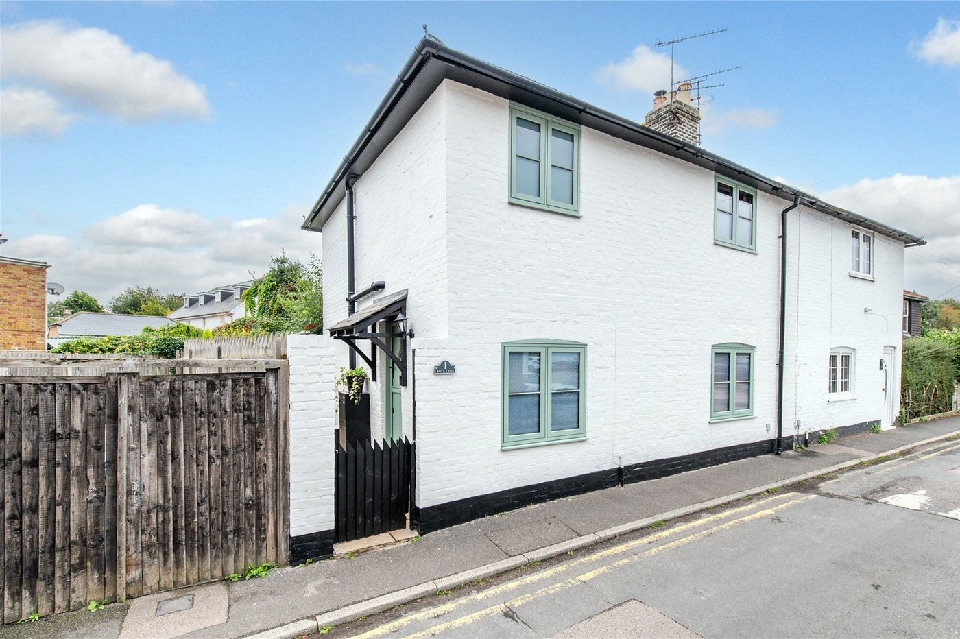 3 bedroom house for sale in Newington | Robinson Michael & Jackson