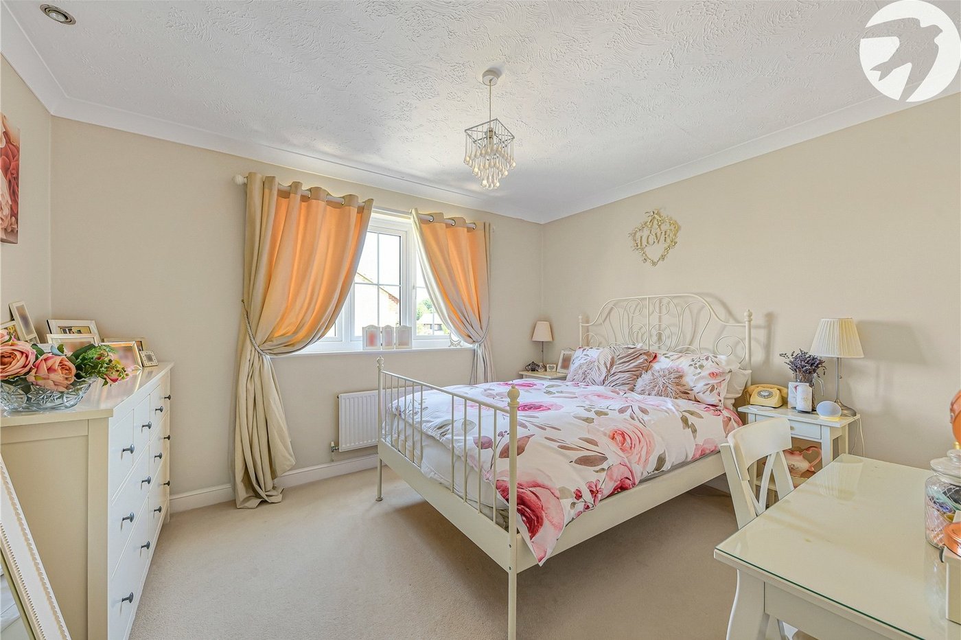 4 bedroom house for sale in Greenhithe | Robinson Jackson