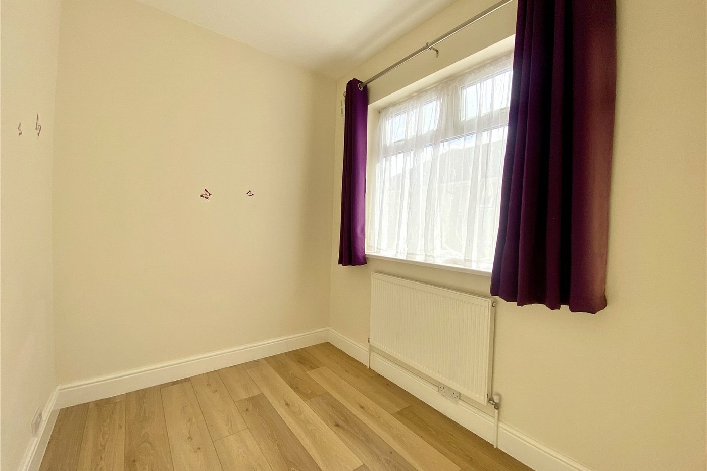 3 bedroom bungalow for sale in Sidcup | Robinson Jackson