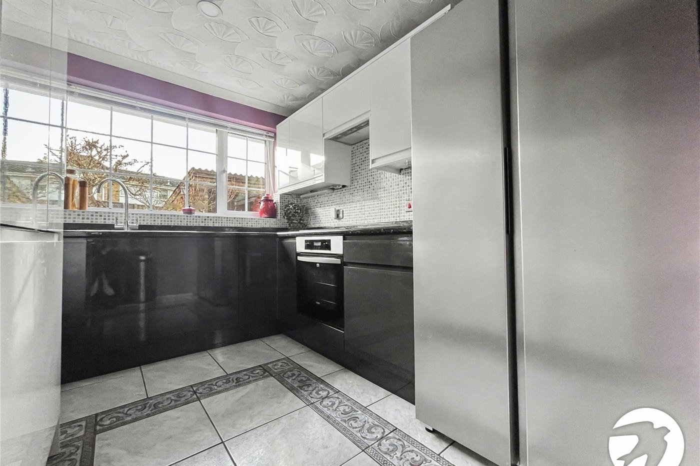 3 bedroom bungalow for sale in Rochester | Robinson Michael & Jackson