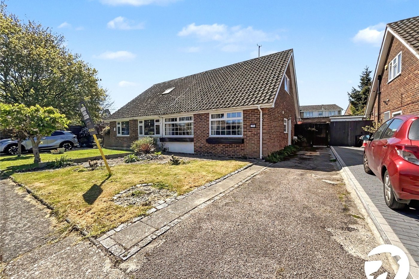 3 bedroom bungalow for sale in Rochester | Robinson Michael & Jackson