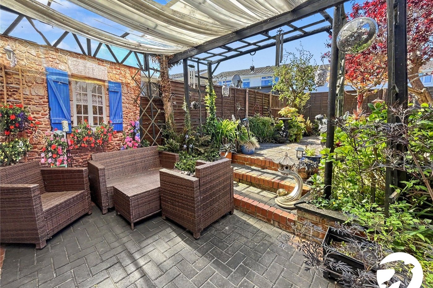 3 bedroom bungalow for sale in Rochester | Robinson Michael & Jackson
