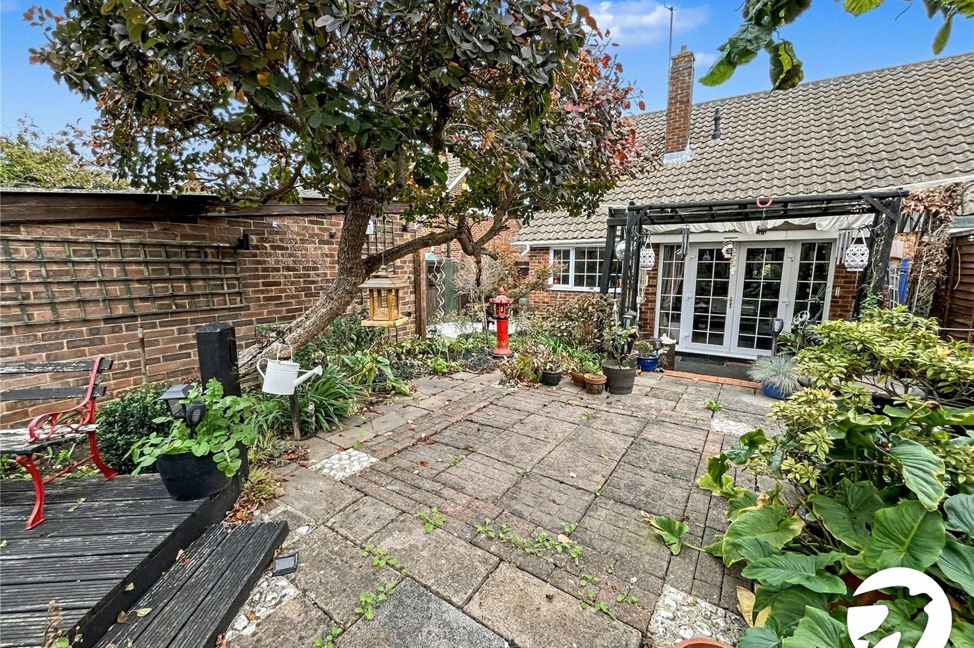 3 bedroom bungalow for sale in Rochester | Robinson Michael & Jackson