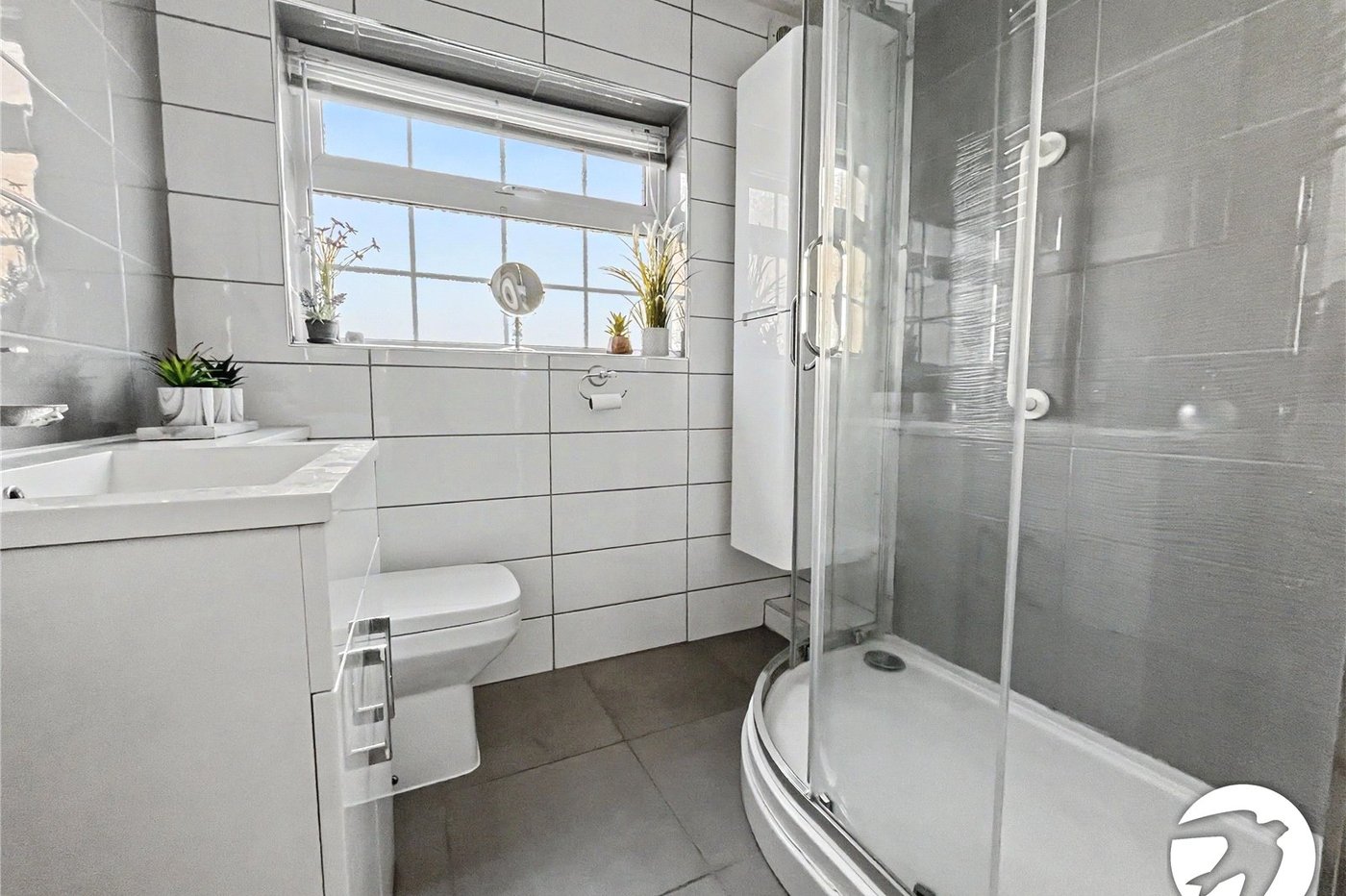 3 bedroom bungalow for sale in Rochester | Robinson Michael & Jackson