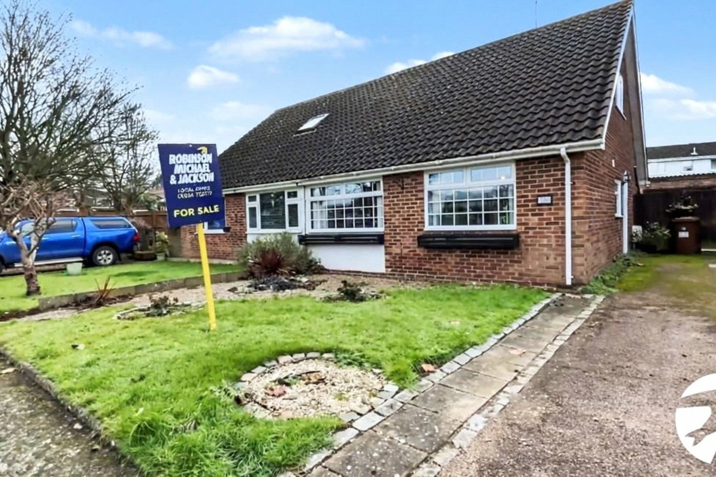 3 bedroom bungalow for sale in Rochester | Robinson Michael & Jackson