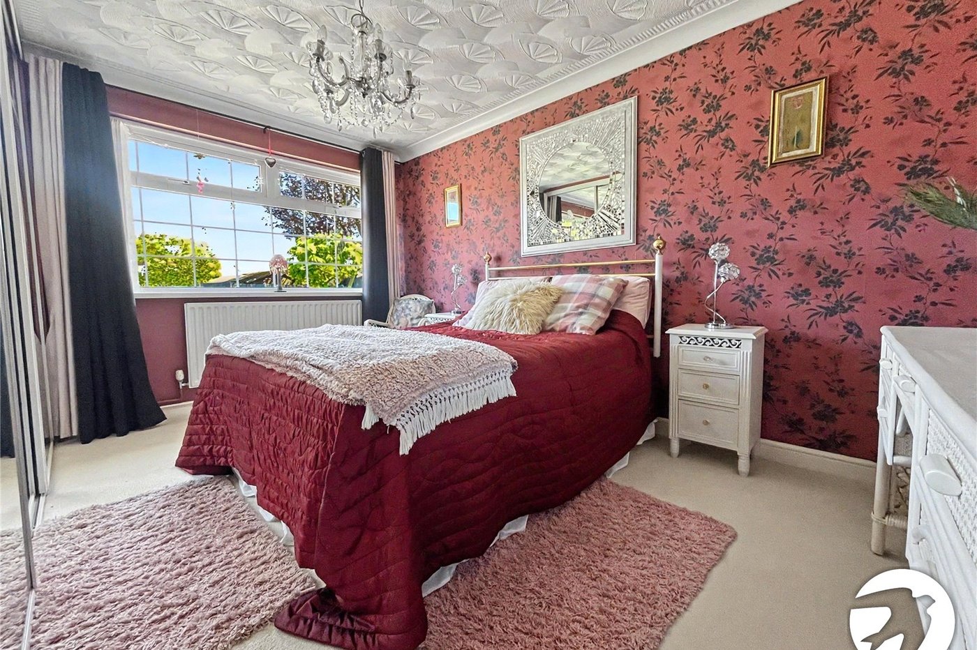 3 bedroom bungalow for sale in Rochester | Robinson Michael & Jackson