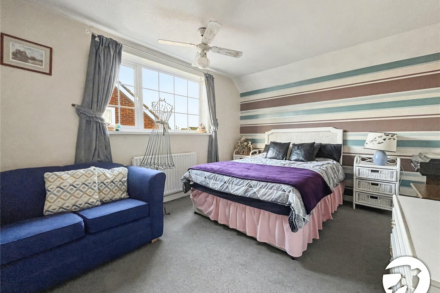 3 bedroom bungalow for sale in Rochester | Robinson Michael & Jackson