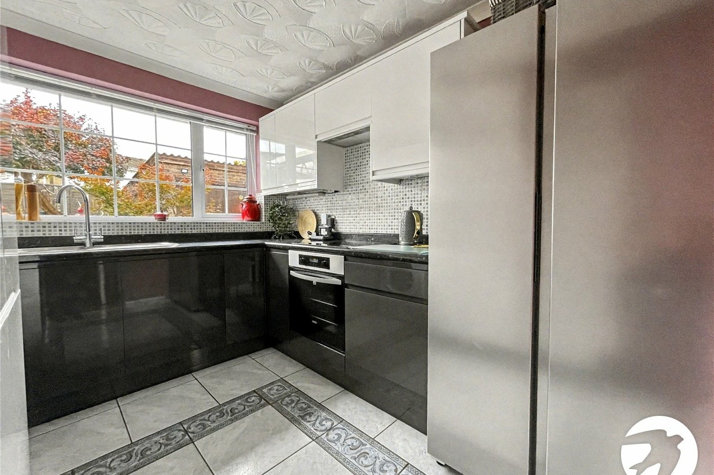 3 bedroom bungalow for sale in Rochester | Robinson Michael & Jackson