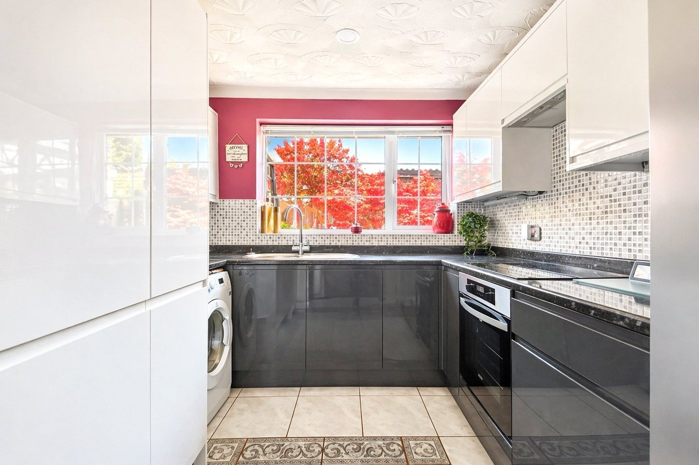 3 bedroom bungalow for sale in Rochester | Robinson Michael & Jackson