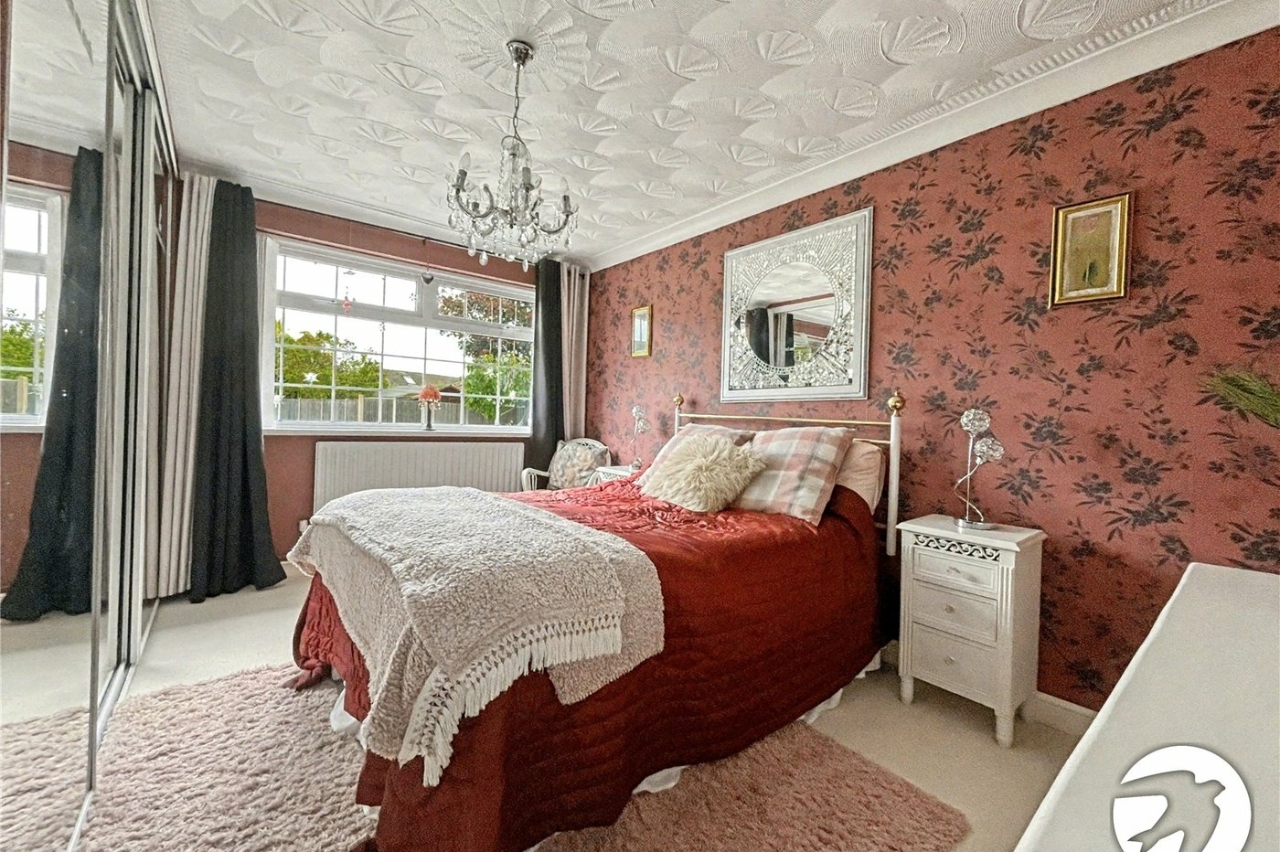 3 bedroom bungalow for sale in Rochester | Robinson Michael & Jackson