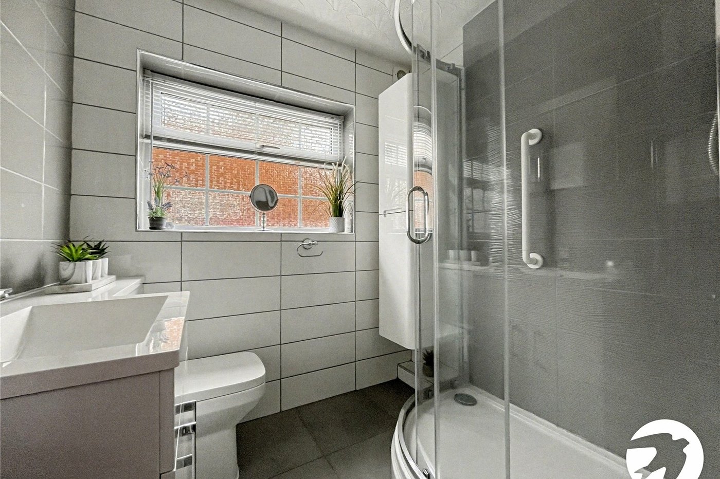 3 bedroom bungalow for sale in Rochester | Robinson Michael & Jackson