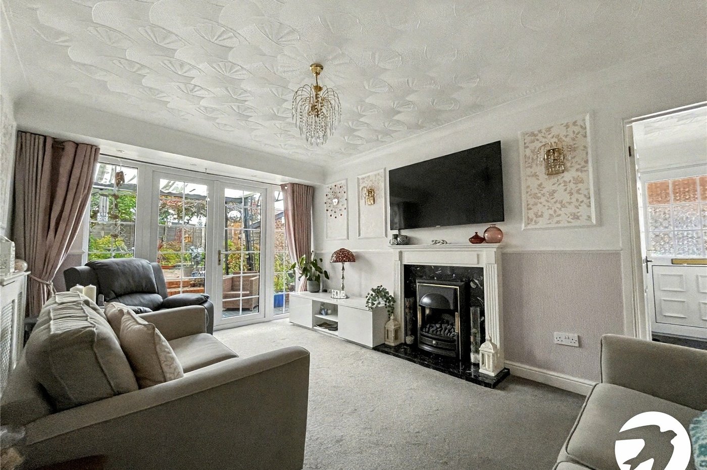 3 bedroom bungalow for sale in Rochester | Robinson Michael & Jackson