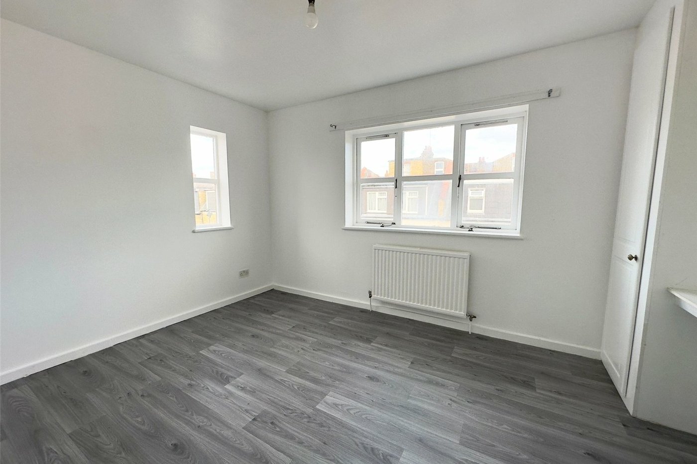 2 bedroom house for sale in London | Robinson Jackson