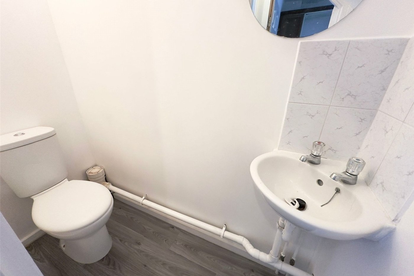 2 bedroom house for sale in London | Robinson Jackson