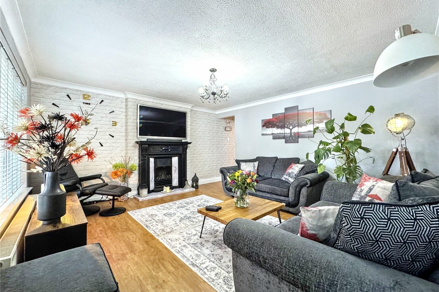 4 bedroom house for sale in Rainham | Robinson Michael & Jackson