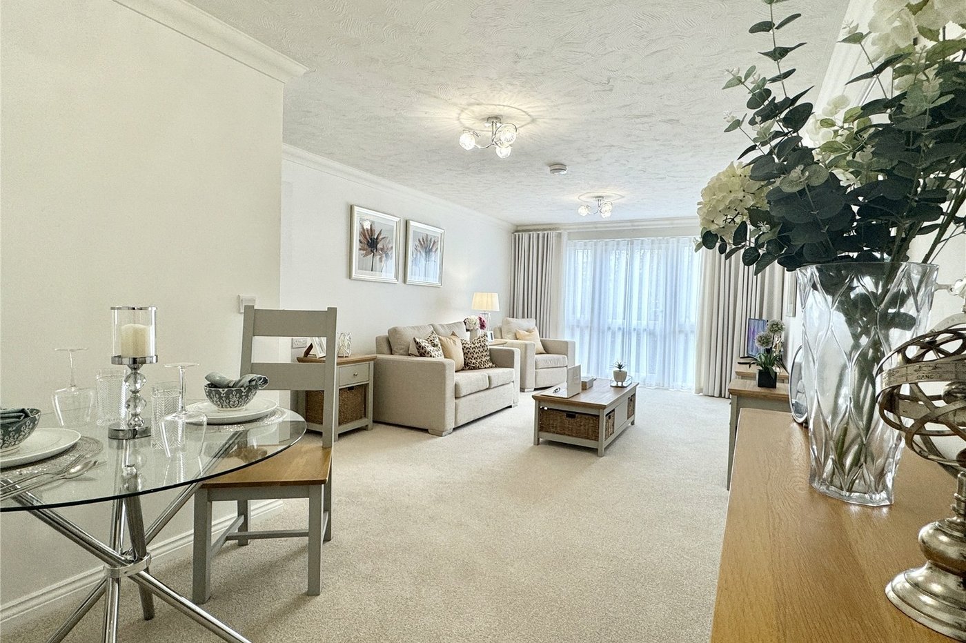 1 bedroom property for sale in Birchwood Park Avenue | Robinson Jackson