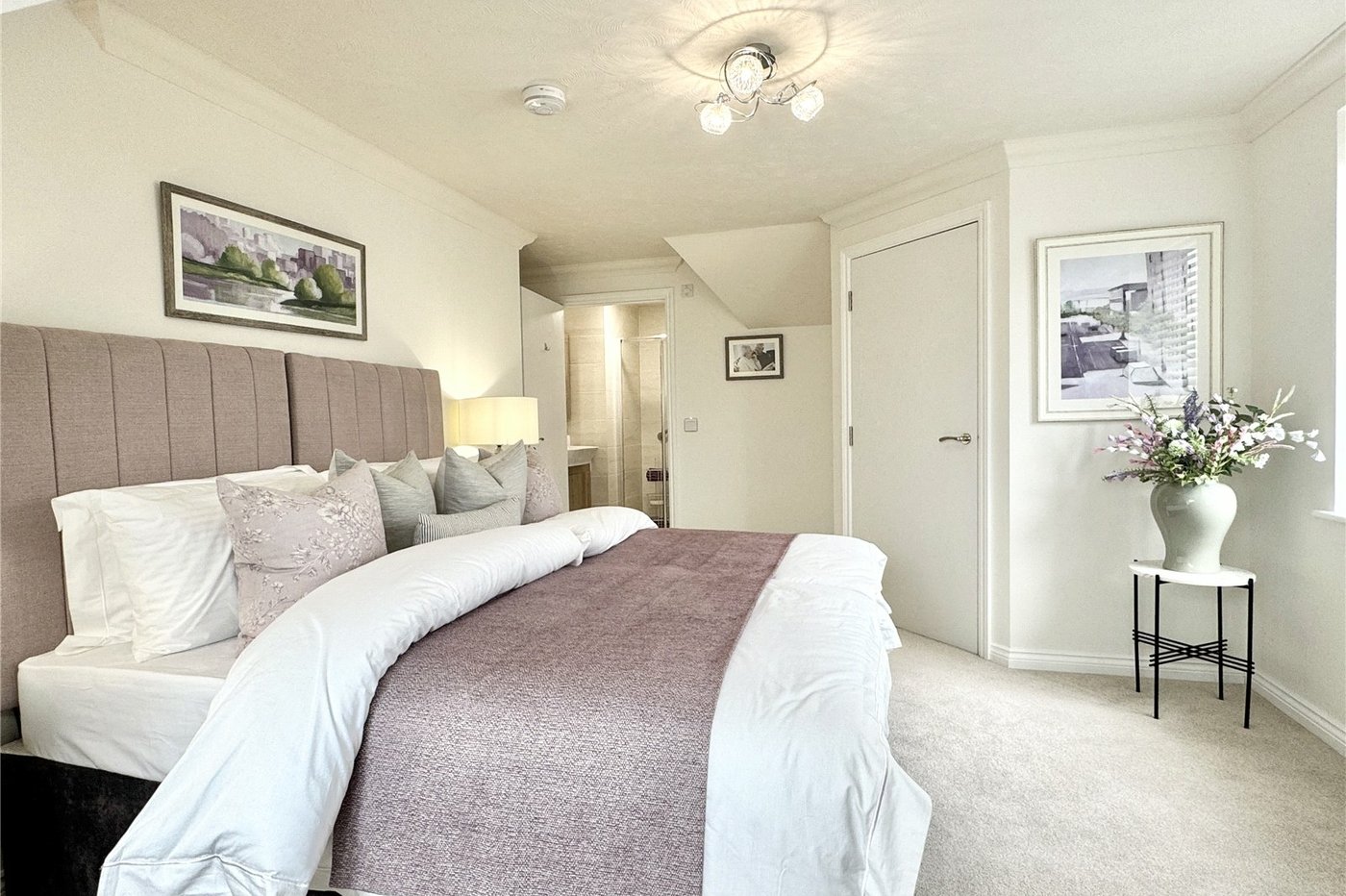 2 bedroom property for sale in Birchwood Park Avenue | Robinson Jackson