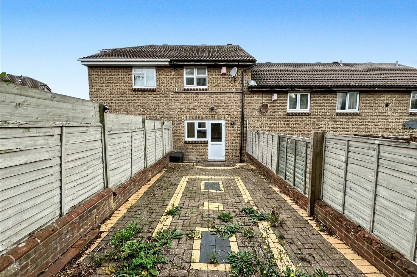 2 bedroom house to rent in Princes Park | Robinson Michael & Jackson