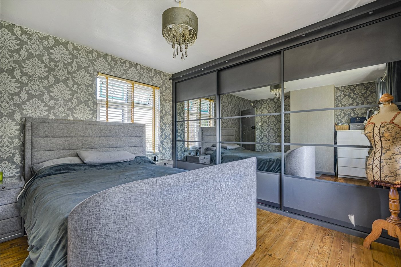 4 bedroom house for sale in Welling | Robinson Jackson