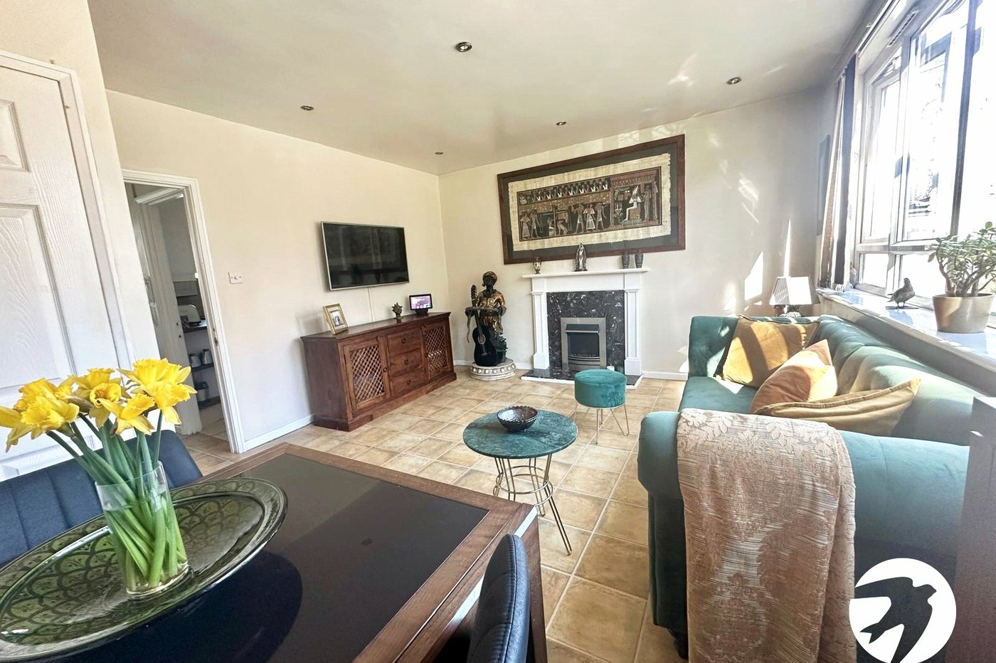 2 bedroom property for sale in London | Robinson Jackson