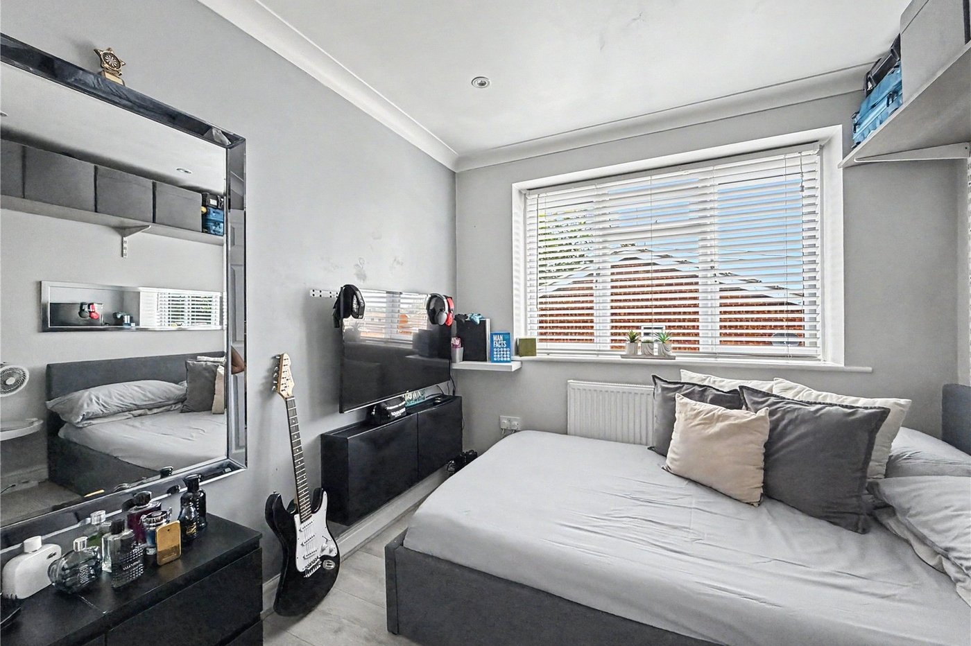 3 bedroom house for sale in Rainham | Robinson Michael & Jackson