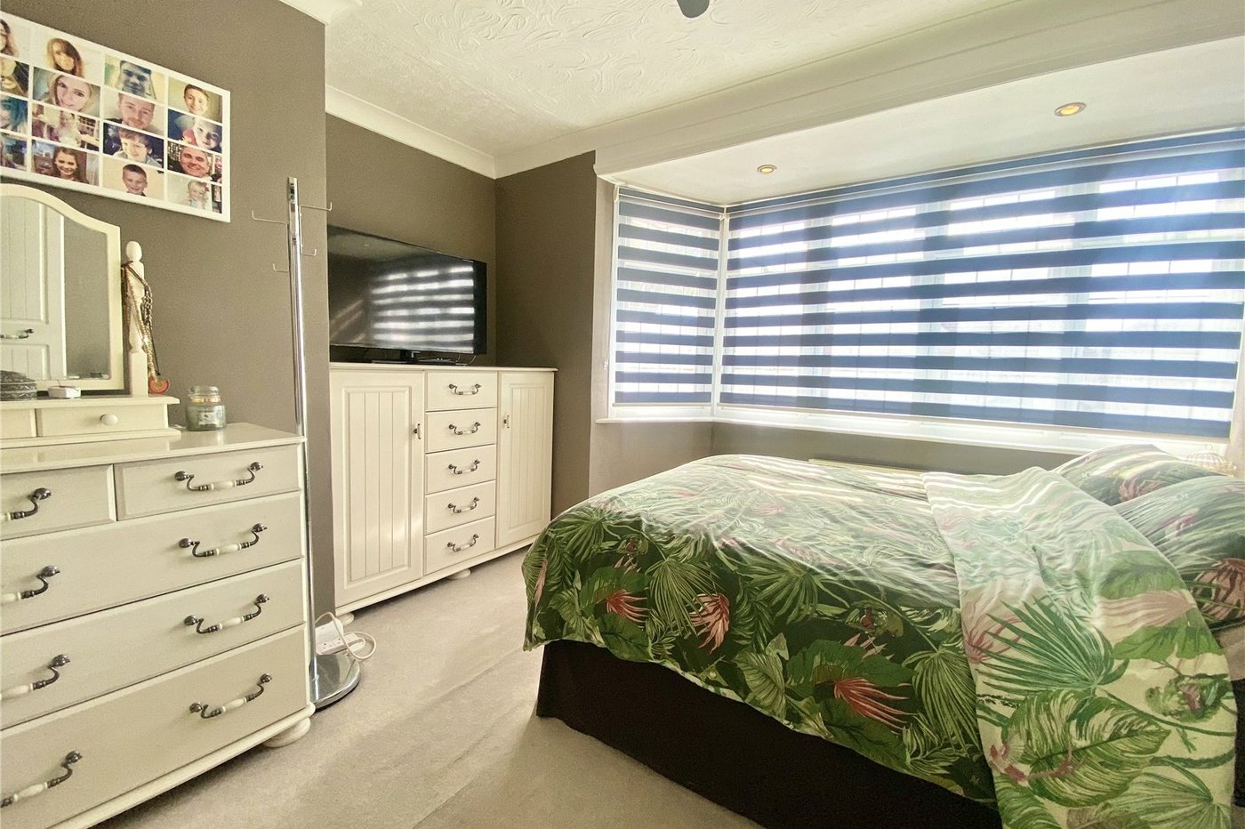 2 bedroom house for sale in Sidcup | Robinson Jackson