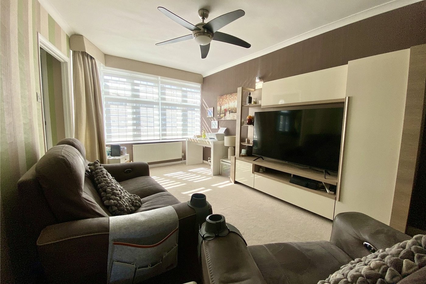 2 bedroom house for sale in Sidcup | Robinson Jackson