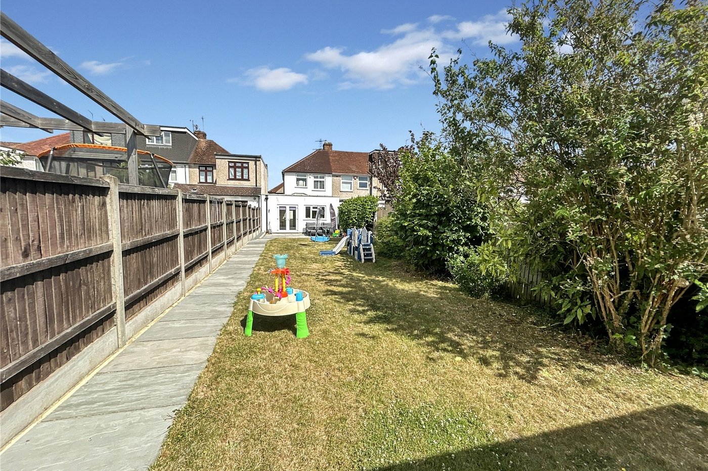 2 bedroom house for sale in Sidcup | Robinson Jackson
