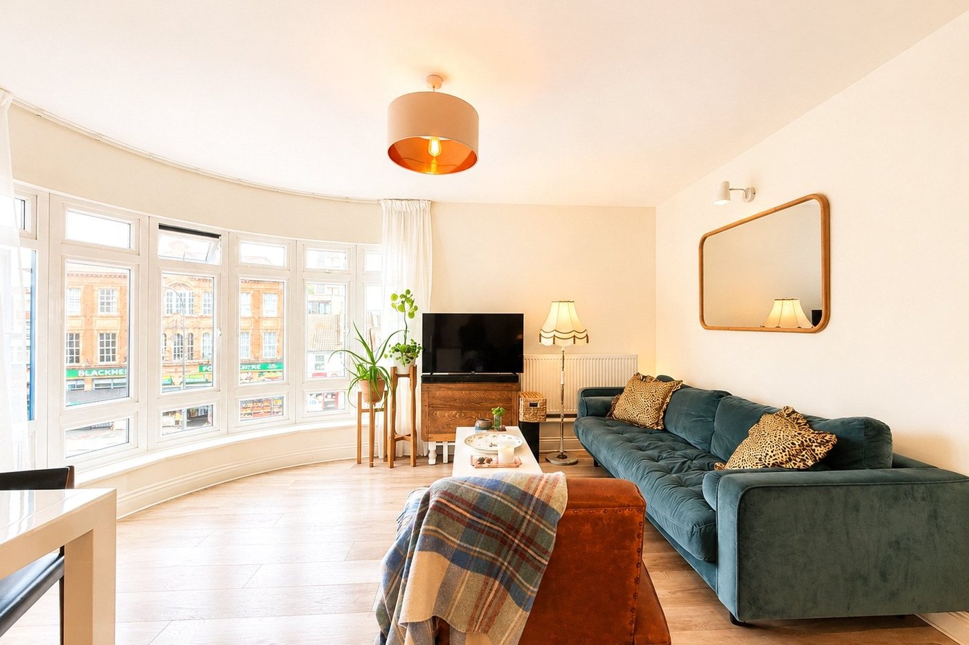1 bedroom property for sale in London | Robinson Jackson