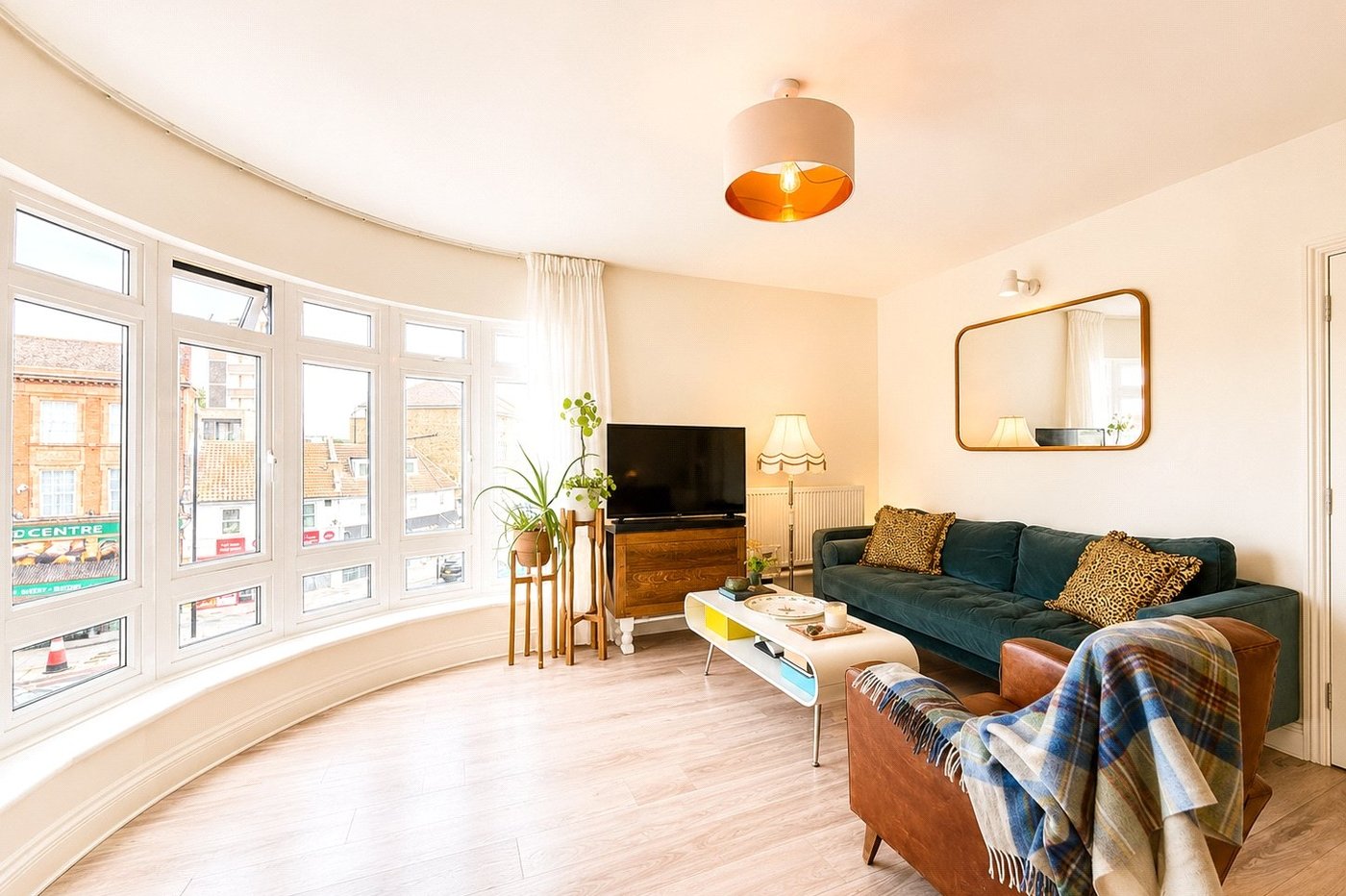 1 bedroom property for sale in London | Robinson Jackson