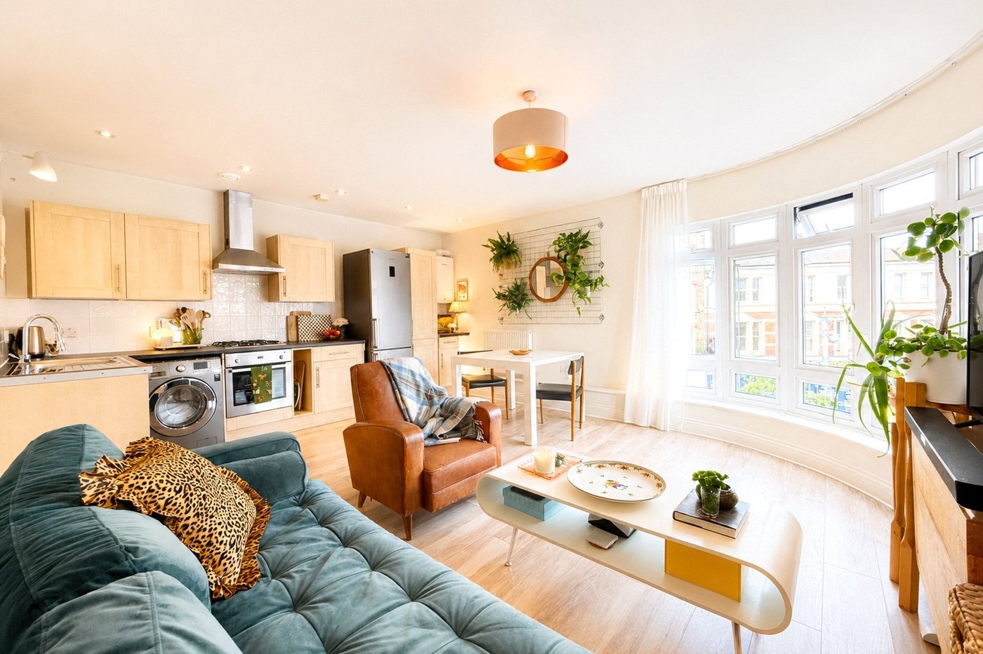 1 bedroom property for sale in London | Robinson Jackson