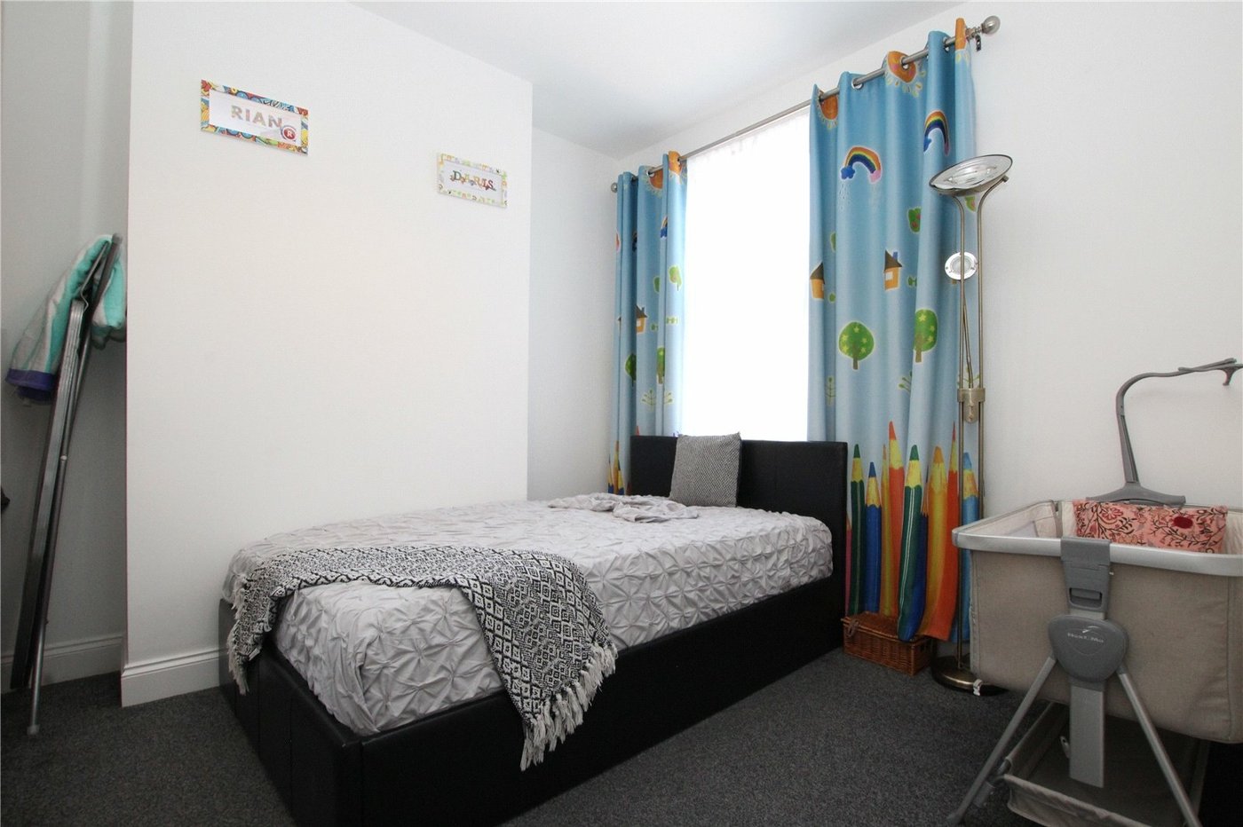 2 bedroom house for sale in Woolwich | Robinson Jackson