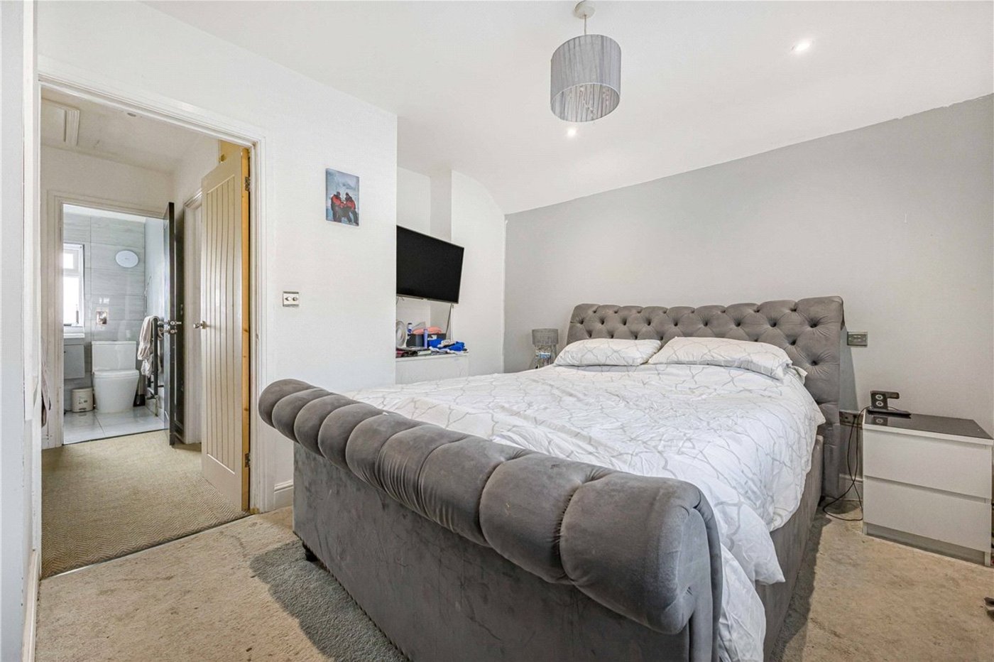2 bedroom house for sale in St Mary Cray | Robinson Jackson