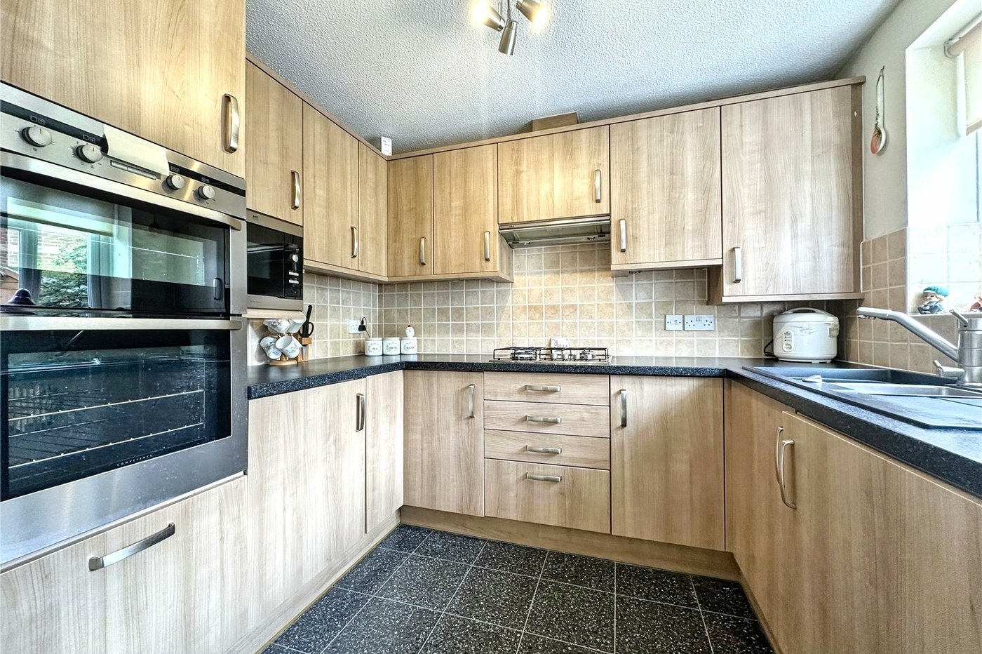 3 bedroom house for sale in Rainham | Robinson Michael & Jackson